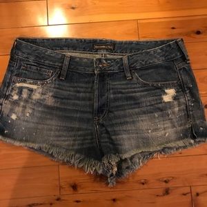 A&F Low-rise Boyfriend Short